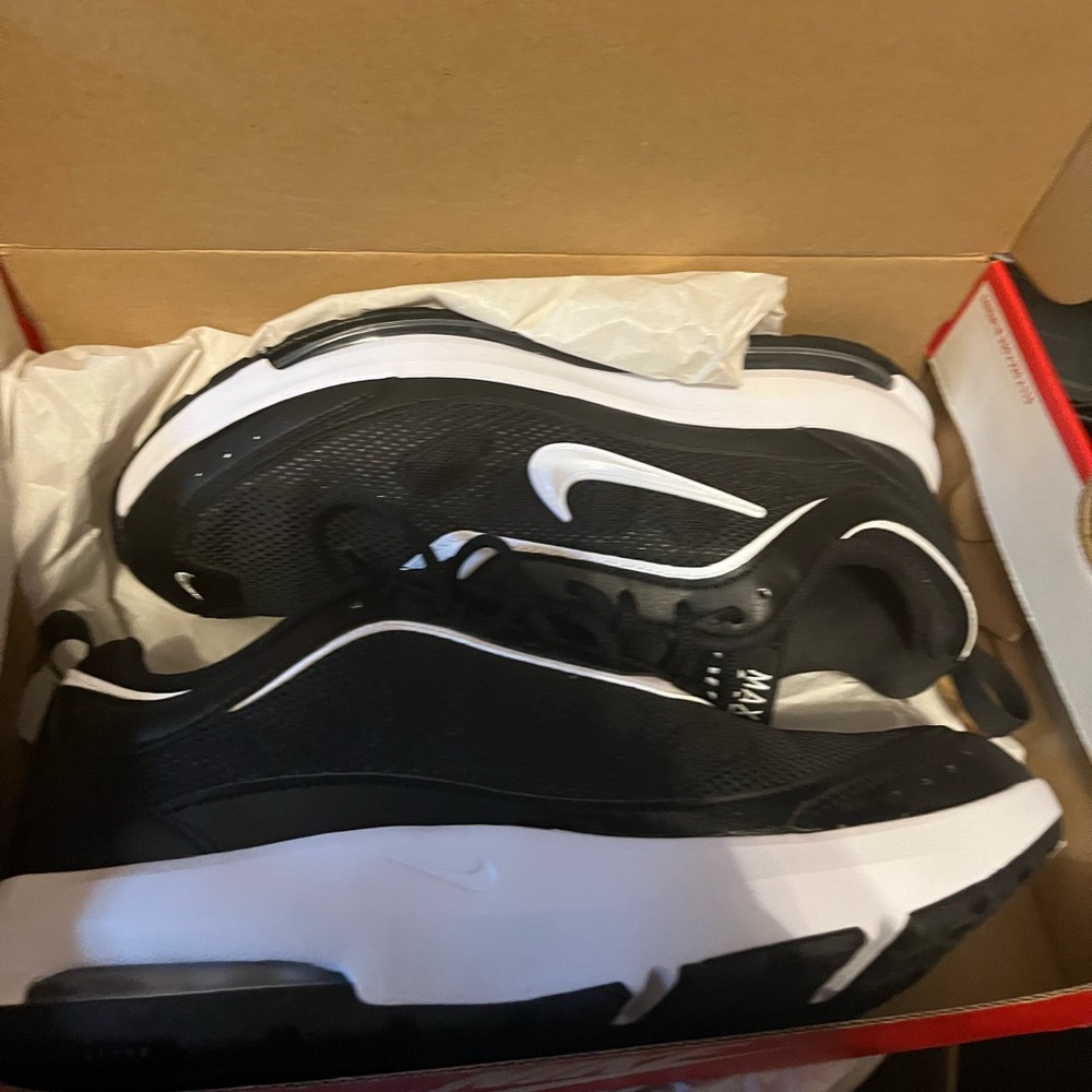 Nike Air Max AP